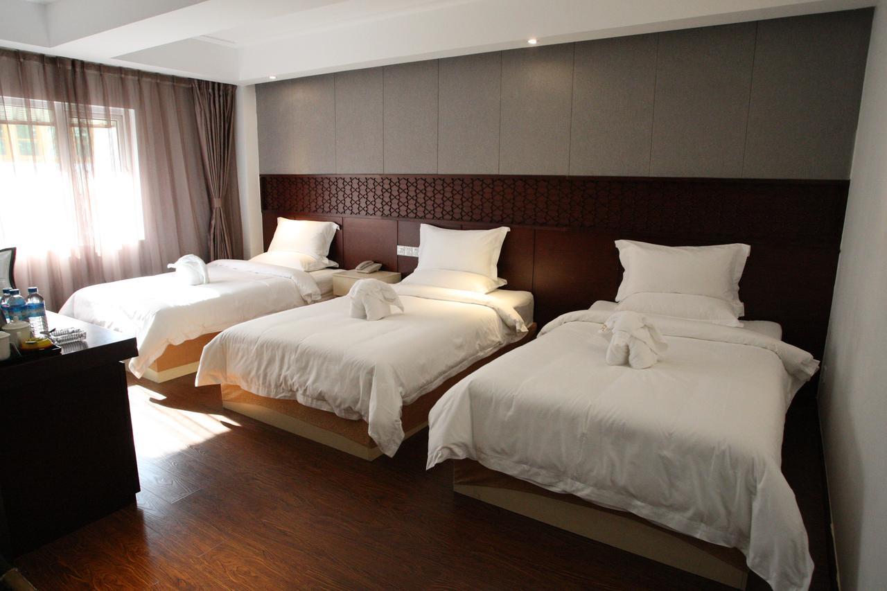 Royal Holiday Hotel Rangun Szoba fotó